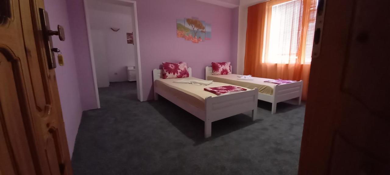 Guesthouse Flora Kiten  Luaran gambar