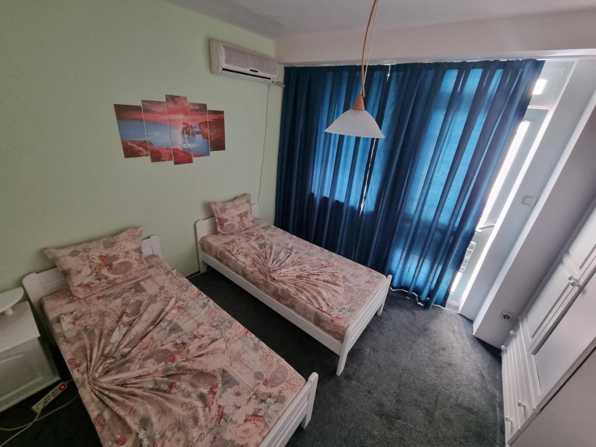 Guesthouse Flora Kiten  Luaran gambar