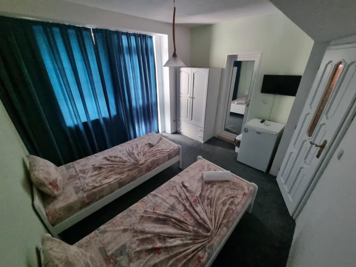 Guesthouse Flora Kiten  Luaran gambar