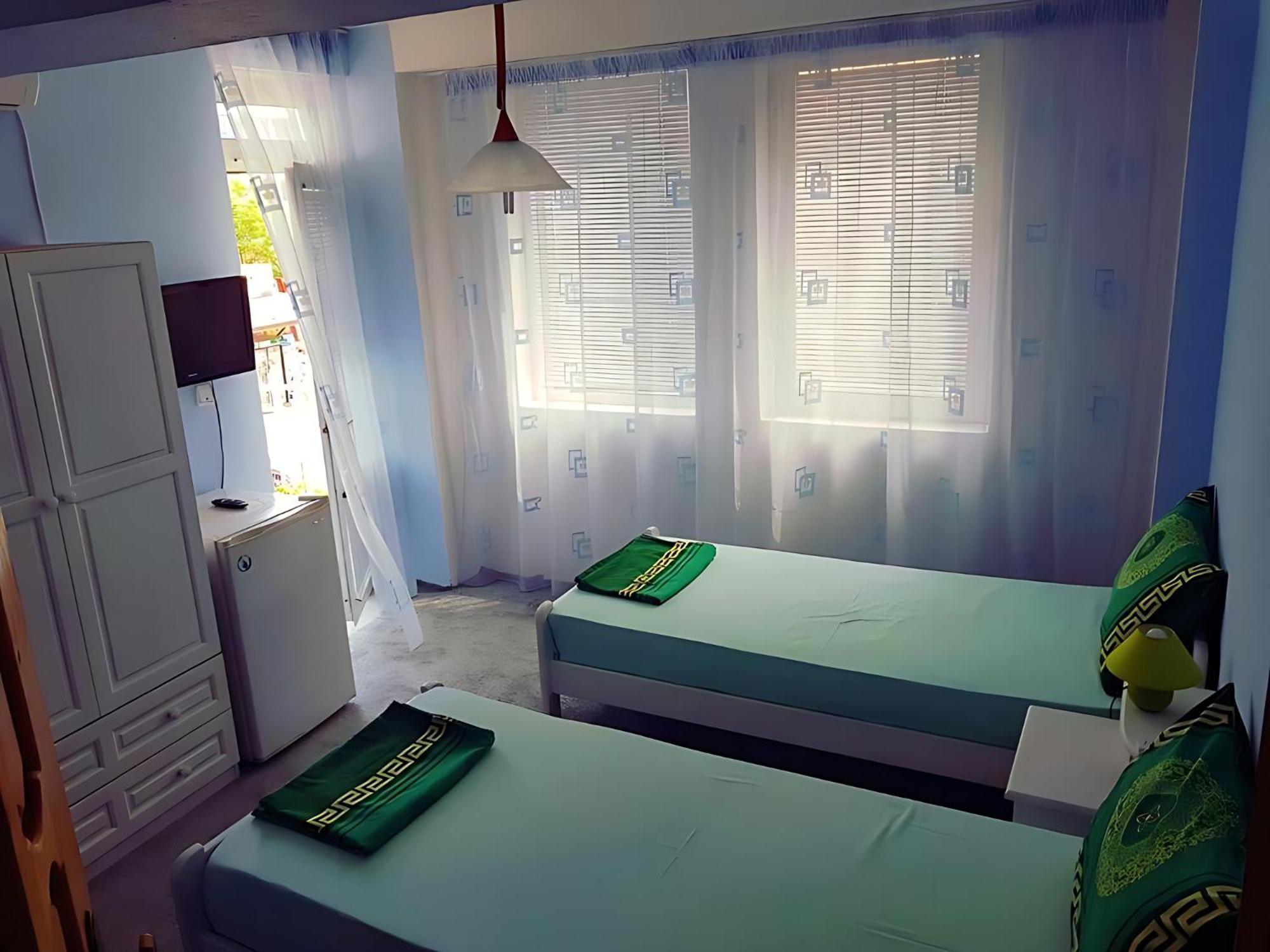 Guesthouse Flora Kiten  Luaran gambar