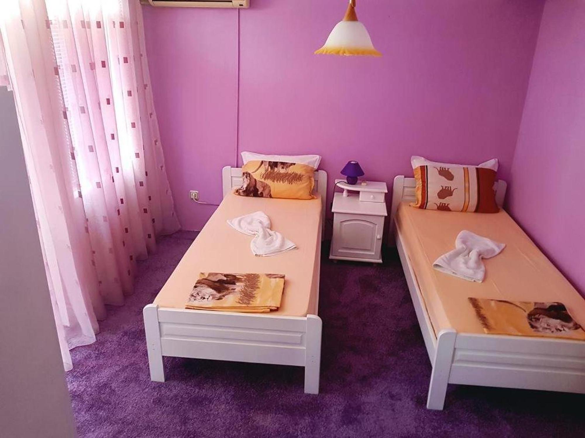 Guesthouse Flora Kiten  Luaran gambar