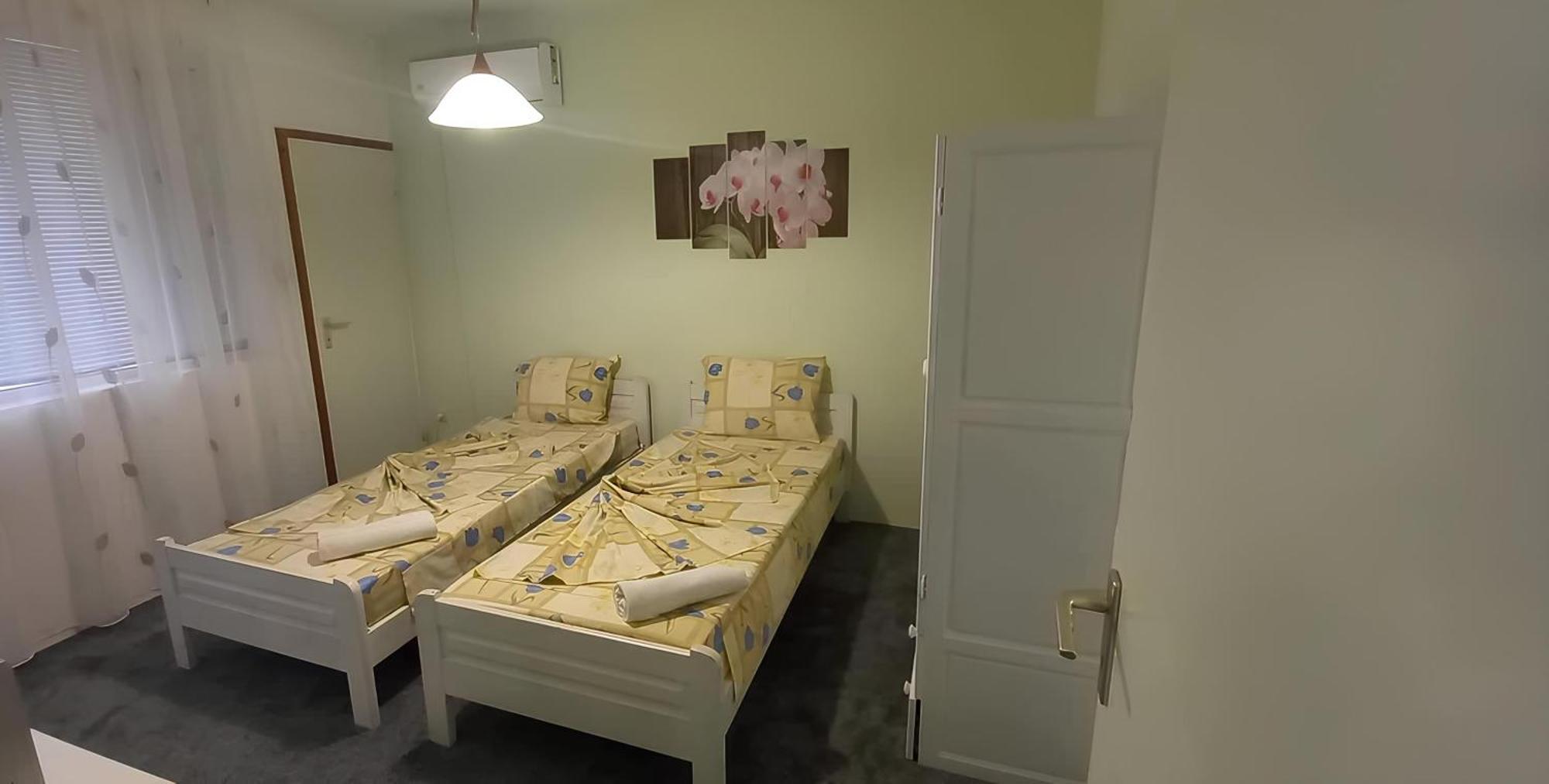 Guesthouse Flora Kiten  Luaran gambar