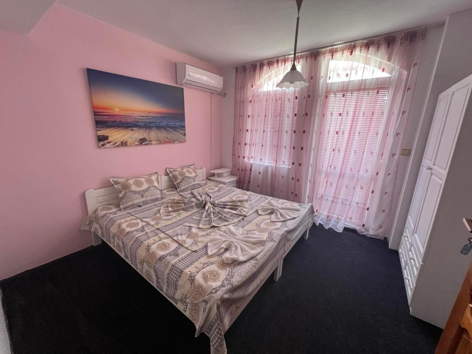 Guesthouse Flora Kiten  Luaran gambar