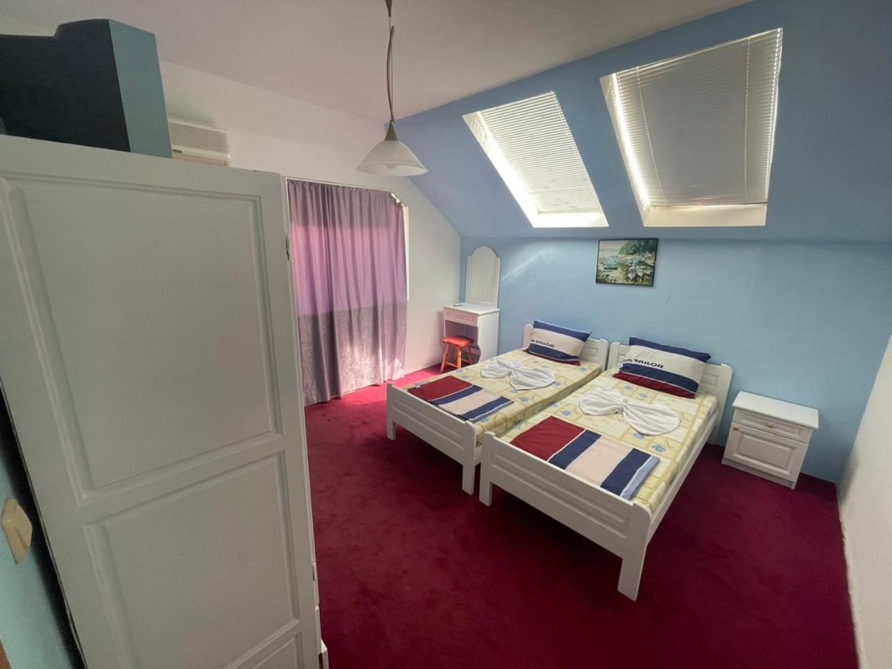 Guesthouse Flora Kiten  Luaran gambar