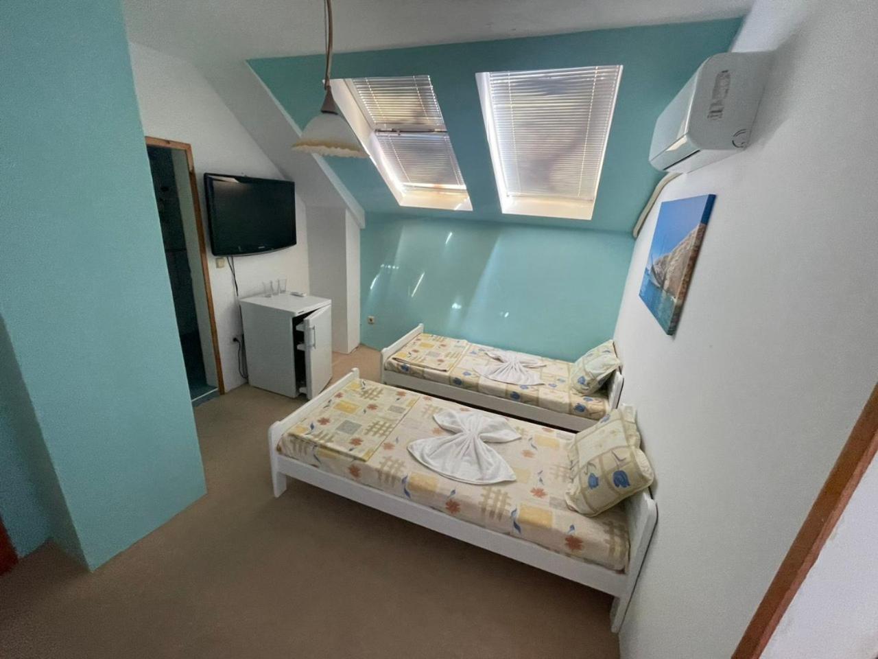 Guesthouse Flora Kiten  Luaran gambar
