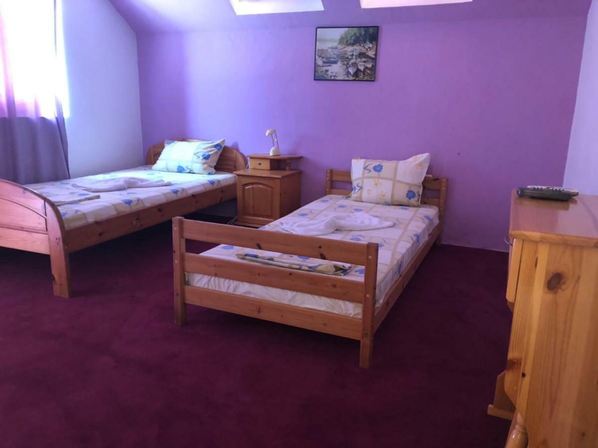 Guesthouse Flora Kiten  Luaran gambar